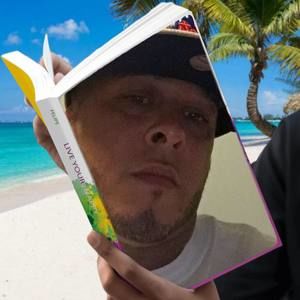 Meet your Posher, Alex